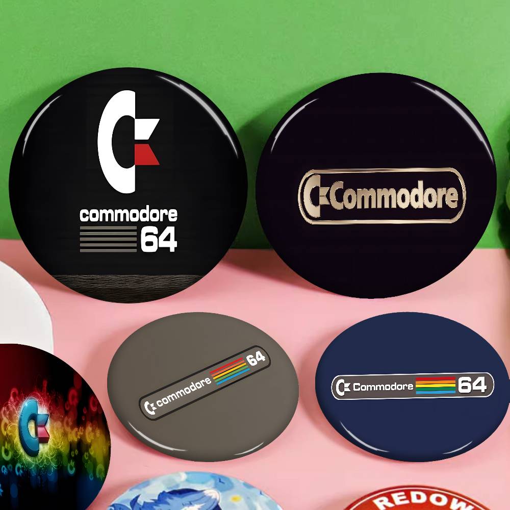 C-Commodore-64 Retro-Tech Anim - đánh giá và giá Tech Accessories Backpack